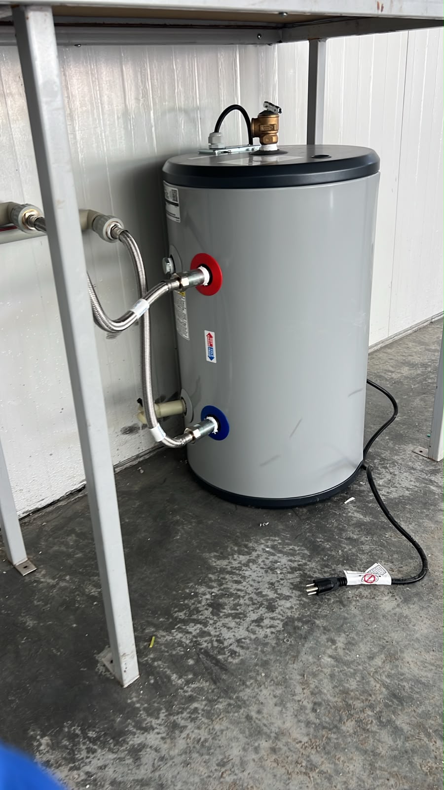 Proyecto instalación de Red de agua residuales y agua potable campamento definitivo AILA
